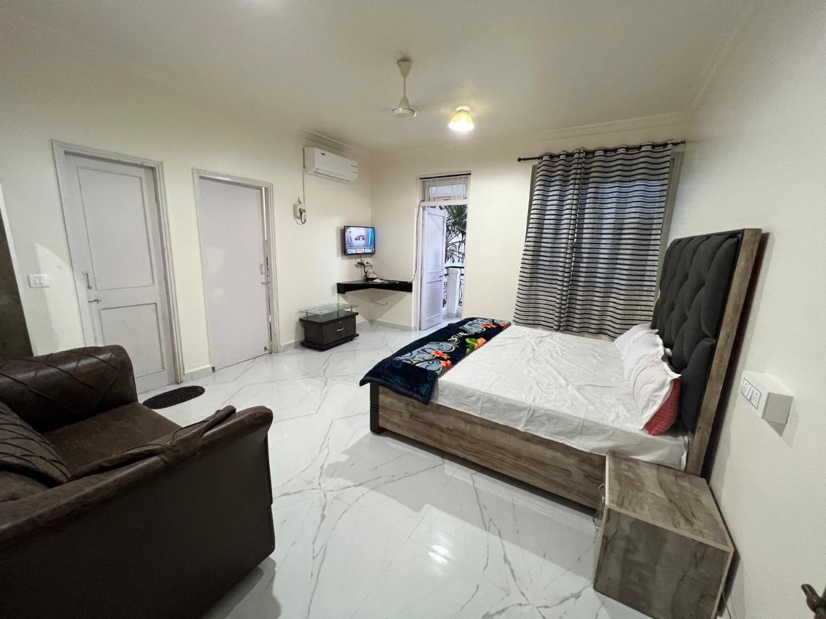 Studio Apartment -Dom Francisco Candolim Eksteriør billede